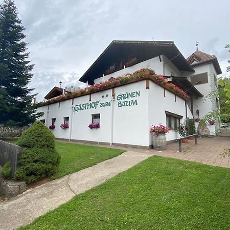 Gasthof Zum Gruenen Baum Verano Exterior foto